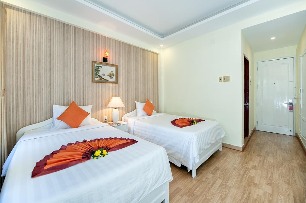 Paris Gold Hotel Ho Chi Minh City Exterior photo