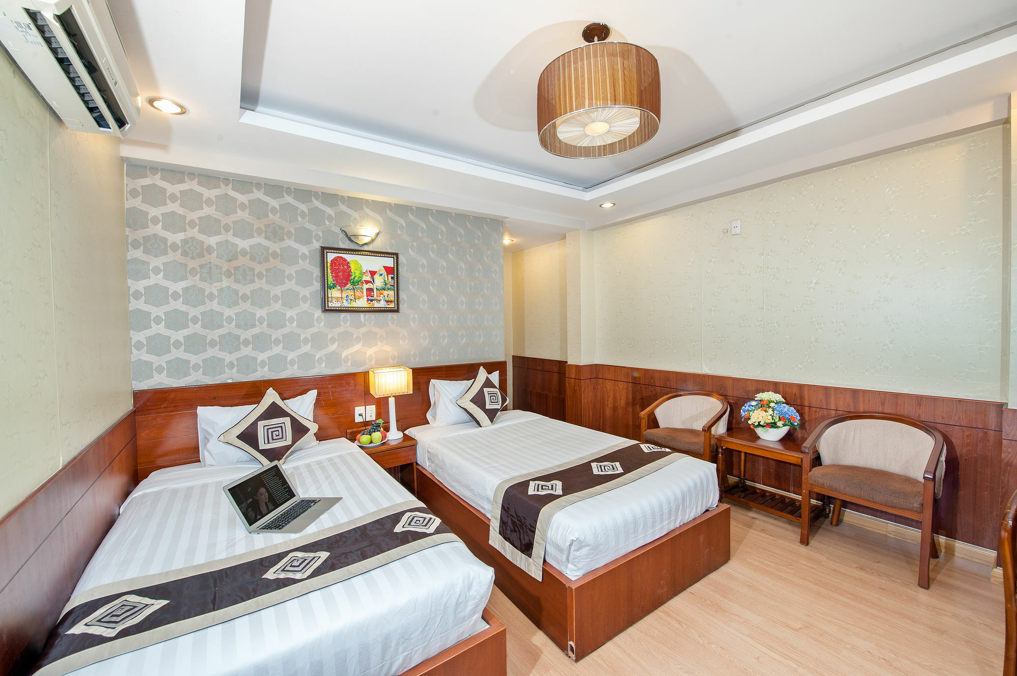 Paris Gold Hotel Ho Chi Minh City Exterior photo