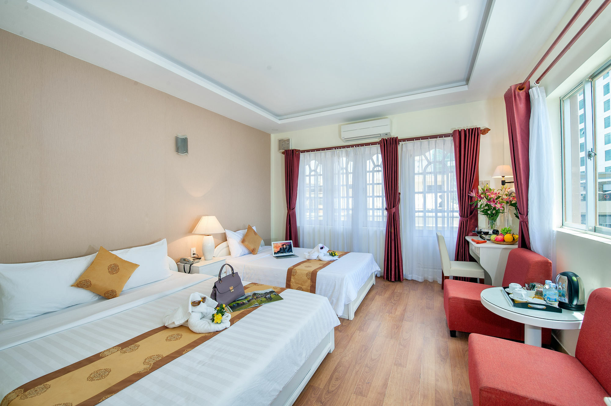 Paris Gold Hotel Ho Chi Minh City Exterior photo